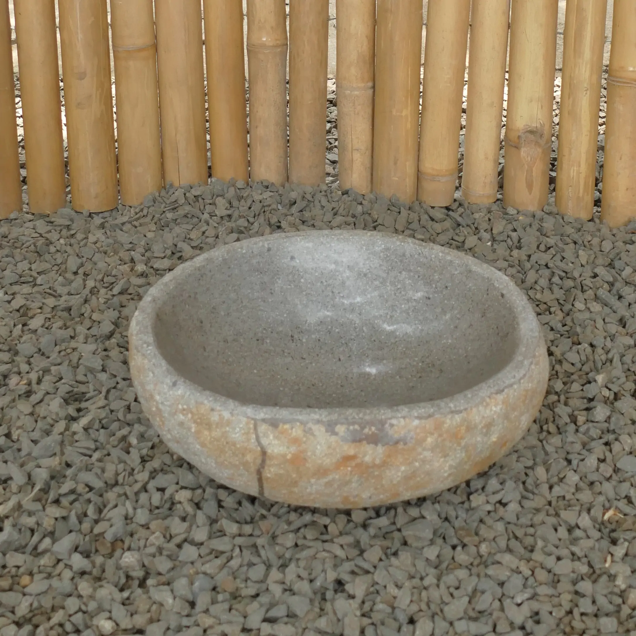  Product image 8 of the product “Water basin made of river stone. Model 2, approx. 29 x 33 x 14cm height. ”